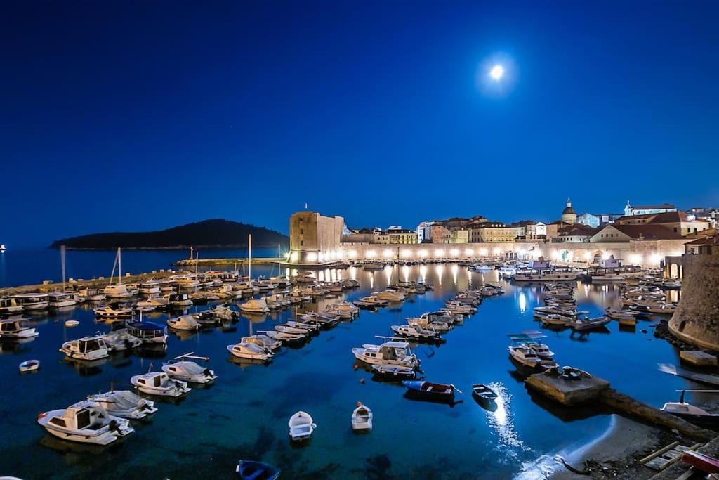 Greystar Apartment Ντουμπρόβνικ Εξωτερικό φωτογραφία
